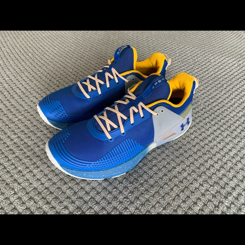Under Armour HOVR APEX UCLA (Size 11)